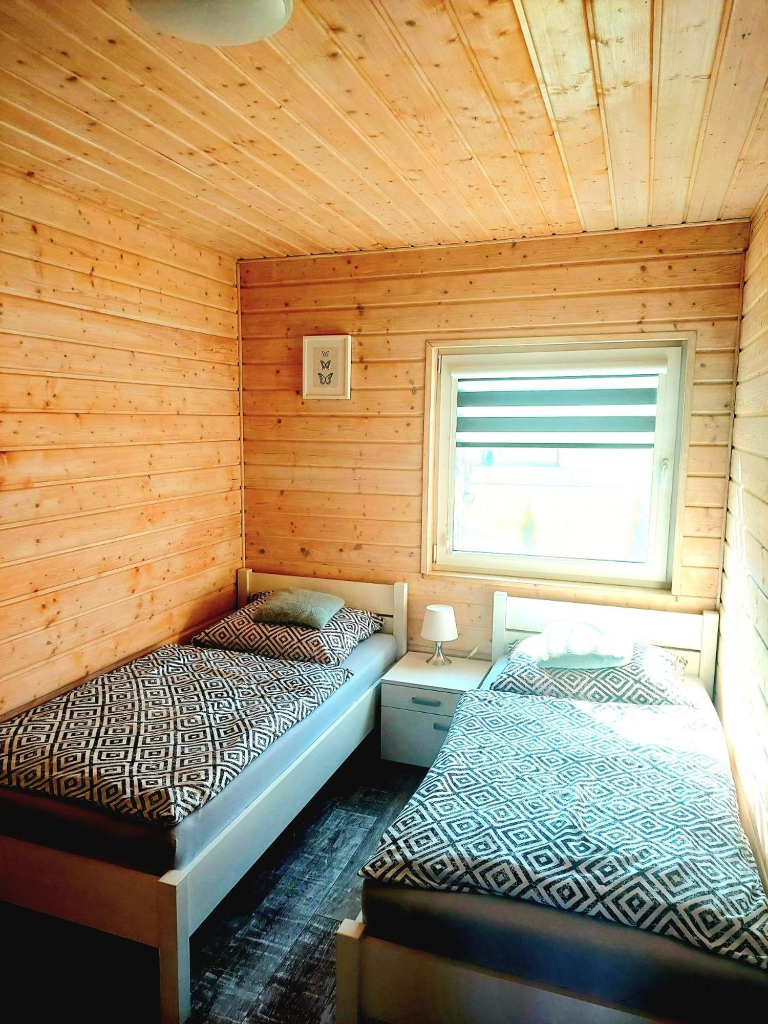 זאטור Domki Komfort Caloroczne חדר תמונה